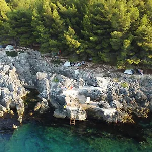 Pine Side Camp Campo de lujo Himarë