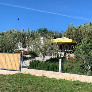 Ermali Villa Ksamil